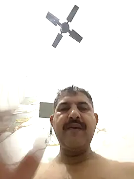 Snapshot of Amandev7 chatting on February 26, 2026, 3:38 am Amandev7 online show from February 26, 2026, 3:38 am