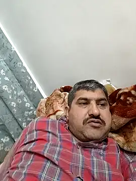 Snapshot of Amandev7 chatting on March 4, 2026, 6:08 am Amandev7 online show from March 4, 2026, 6:08 am