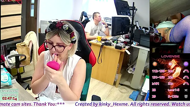 Snapshot of kinky_Hexme chatting on March 14, 2025, 9:14 am kinky Hexme online show from March 14, 2025, 9:14 am