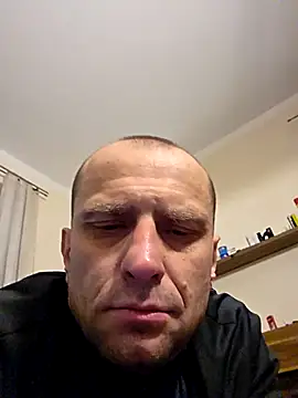 Snapshot of Roman0798 chatting on November 25, 2025, 4:01 am Roman0798 online show from November 25, 2025, 4:01 am