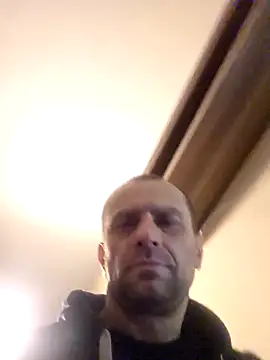 Snapshot of Roman0798 chatting on December 15, 2025, 2:27 am Roman0798 online show from December 15, 2025, 2:27 am