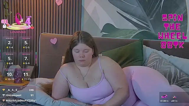 RubyValen online show from March 21, 2025, 8:06 am