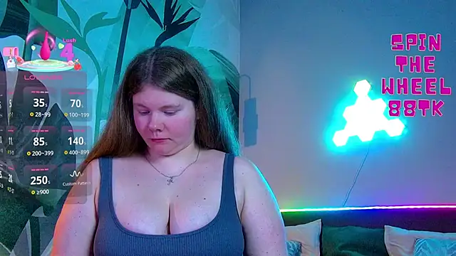 RubyValen online show from September 22, 2025, 1:07 am