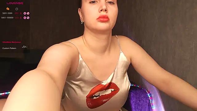 Snapshot of nutcrew chatting on November 20, 2025, 7:46 pm nutcrew online show from November 20, 2025, 7:46 pm