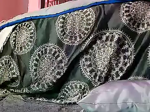 Snapshot of DarkHorse89 chatting on October 7, 2025, 1:52 pm DarkHorse89 online show from October 7, 2025, 1:52 pm