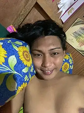 Snapshot of Topangel69 chatting on November 25, 2025, 6:24 am Topangel69 online show from November 25, 2025, 6:24 am