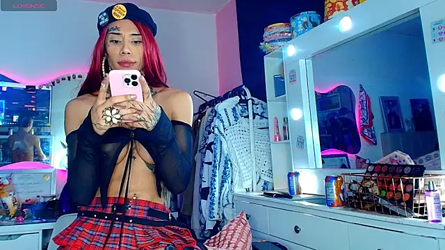 caroline cossei online show from April 15, 2026, 12:12 pm