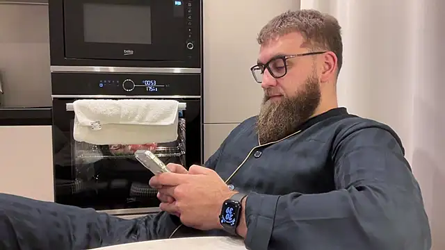 Snapshot of Bear_bear_ chatting on January 5, 2026, 5:38 pm Bear bear online show from January 5, 2026, 5:38 pm