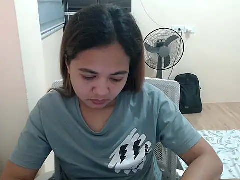 Snapshot of xTheLastVIRGINx chatting on January 18, 2026, 3:27 pm xTheLastVIRGINx online show from January 18, 2026, 3:27 pm