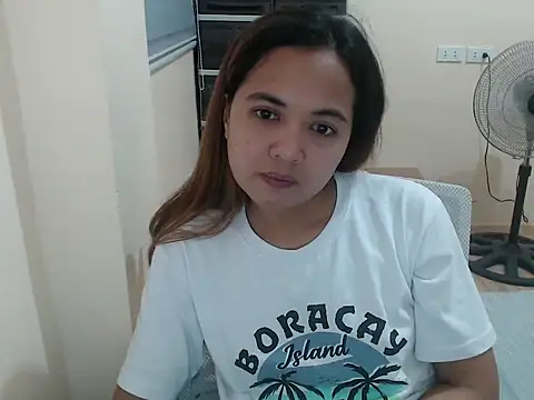 Snapshot of xTheLastVIRGINx chatting on February 17, 2026, 1:29 pm xTheLastVIRGINx online show from February 17, 2026, 1:29 pm