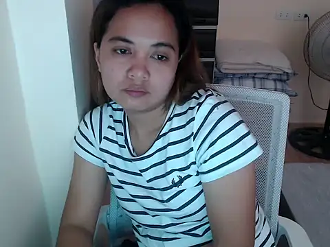 Snapshot of xTheLastVIRGINx chatting on February 20, 2026, 7:43 am xTheLastVIRGINx online show from February 20, 2026, 7:43 am