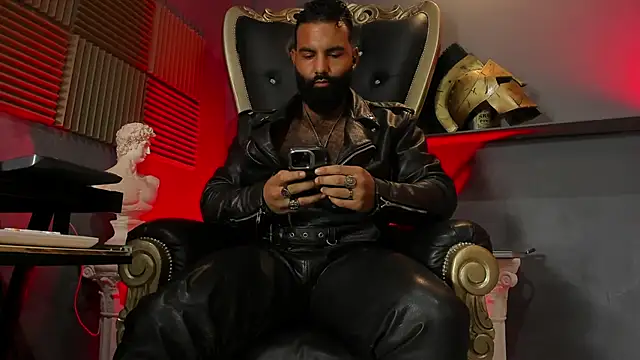 BeardAndrew online show from November 24, 2025, 10:26 am