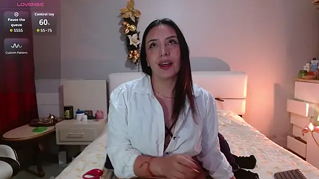 Freyja soh online show from December 4, 2025, 9:12 pm