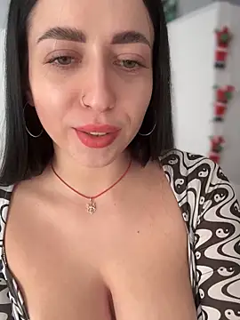 Snapshot of Emylia chatting on January 2, 2025, 2:46 pm Emylia online show from January 2, 2025, 2:46 pm