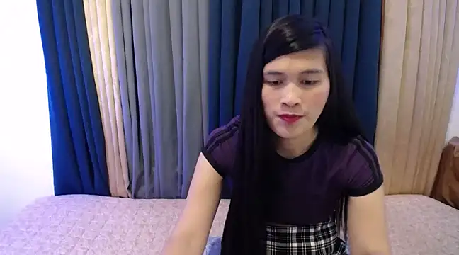 Snapshot of imyours-chenxx chatting on January 25, 2025, 10:29 am imyours-chenxx online show from January 25, 2025, 10:29 am