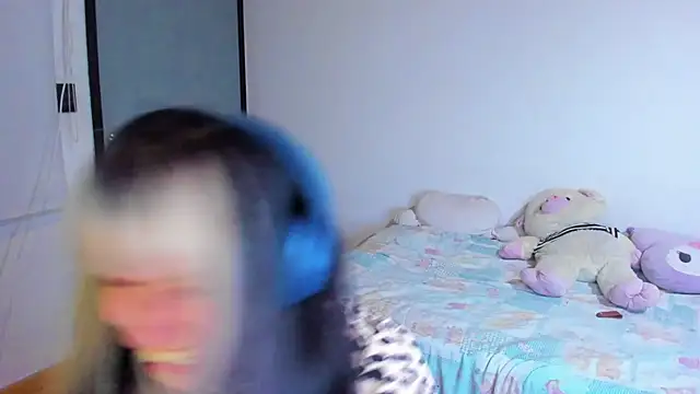 Snapshot of Akane-Mou chatting on December 10, 2024, 4:34 am Akane-Mou online show from December 10, 2024, 4:34 am