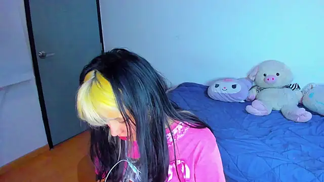 Snapshot of Akane-Mou chatting on February 12, 2025, 7:13 am Akane-Mou online show from February 12, 2025, 7:13 am