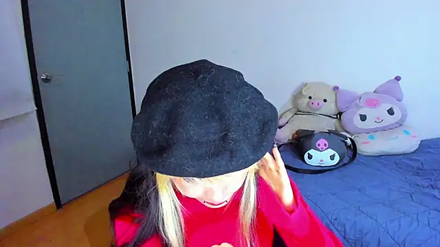 Snapshot of Akane-Mou chatting on February 19, 2025, 6:55 am Akane-Mou online show from February 19, 2025, 6:55 am