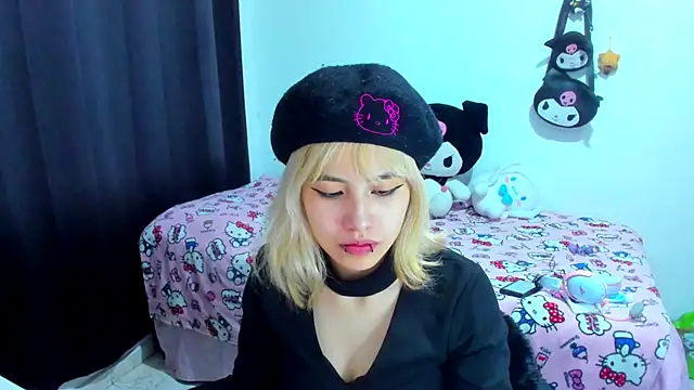 Snapshot of Akane-Mou chatting on October 26, 2025, 1:22 am Akane-Mou online show from October 26, 2025, 1:22 am