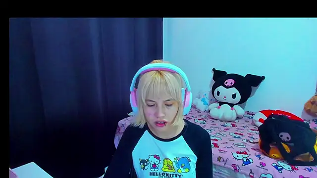 Snapshot of Akane-Mou chatting on February 22, 2026, 5:33 pm Akane-Mou online show from February 22, 2026, 5:33 pm