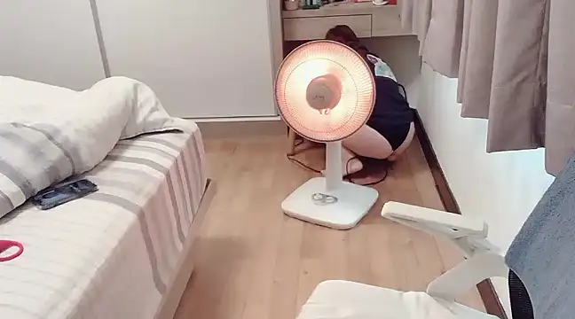 tw yaya online show from December 10, 2024, 1:43 am