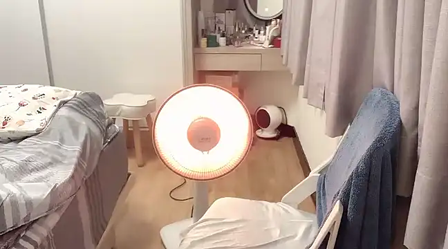 Snapshot of tw_yaya chatting on December 23, 2024, 1:56 pm tw yaya online show from December 23, 2024, 1:56 pm