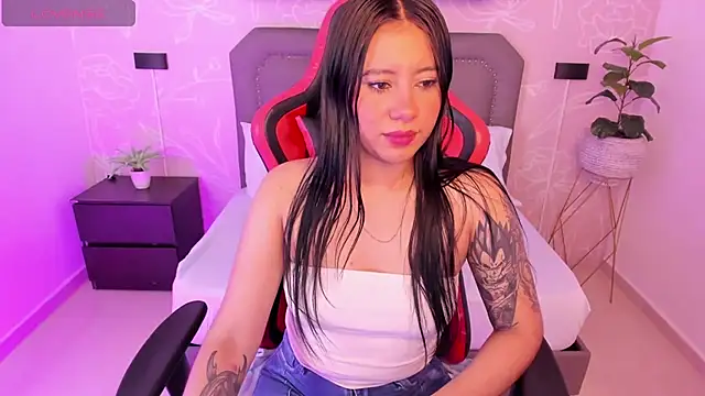 Snapshot of majo_rose chatting on March 22, 2025, 7:09 pm majo rose online show from March 22, 2025, 7:09 pm