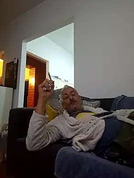 cuci45 online show from October 15, 2025, 6:30 pm