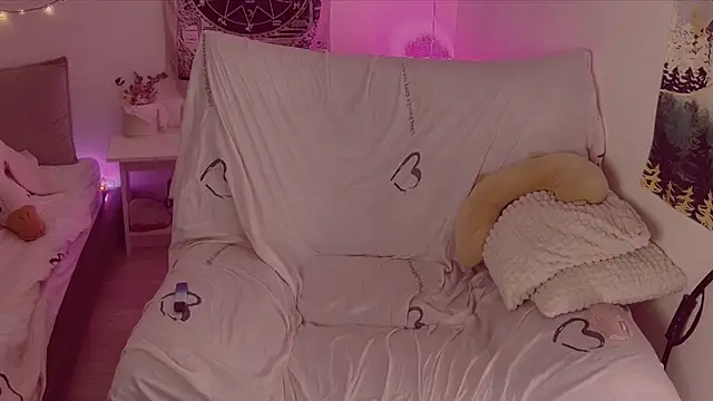 Snapshot of cutenessa chatting on December 18, 2025, 7:03 am cutenessa online show from December 18, 2025, 7:03 am