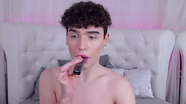 Snapshot of RobbyCharming chatting on November 21, 2025, 3:38 am RobbyCharming online show from November 21, 2025, 3:38 am