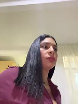 charlotte stevenss  online show from December 21, 2025, 1:40 pm