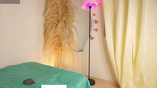 NatashaEgnath online show from February 22, 2026, 12:45 am