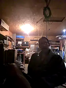 Snapshot of Laying_Sooner chatting on November 8, 2025, 7:08 am Laying Sooner online show from November 8, 2025, 7:08 am