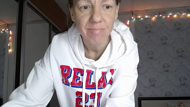 Snapshot of Popppka chatting on February 19, 2026, 2:46 pm Popppka online show from February 19, 2026, 2:46 pm