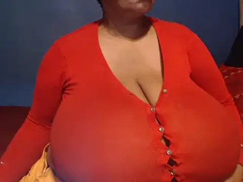 Snapshot of CUTEFIRMMELONSS chatting on February 6, 2025, 9:17 pm CUTEFIRMMELONSS online show from February 6, 2025, 9:17 pm