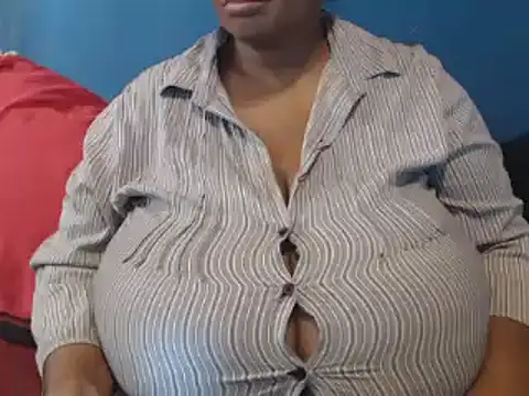 Snapshot of CUTEFIRMMELONSS chatting on February 15, 2025, 8:00 am CUTEFIRMMELONSS online show from February 15, 2025, 8:00 am