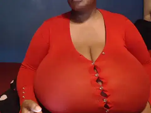 Snapshot of CUTEFIRMMELONSS chatting on February 19, 2025, 1:18 am CUTEFIRMMELONSS online show from February 19, 2025, 1:18 am