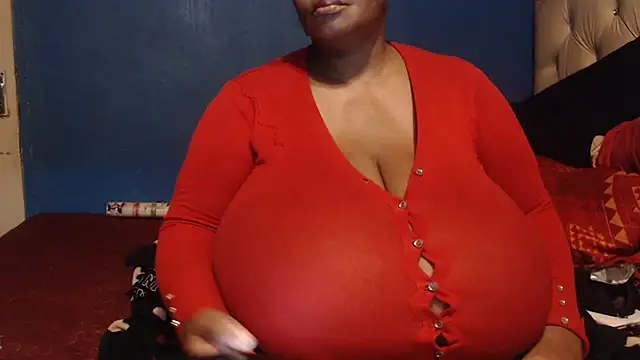 Snapshot of CUTEFIRMMELONSS chatting on February 22, 2025, 2:39 am CUTEFIRMMELONSS online show from February 22, 2025, 2:39 am