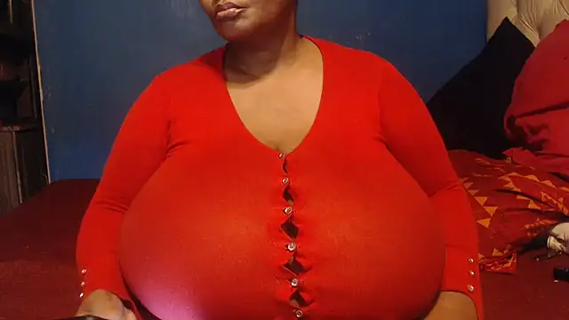 Snapshot of CUTEFIRMMELONSS chatting on February 26, 2025, 3:32 am CUTEFIRMMELONSS online show from February 26, 2025, 3:32 am