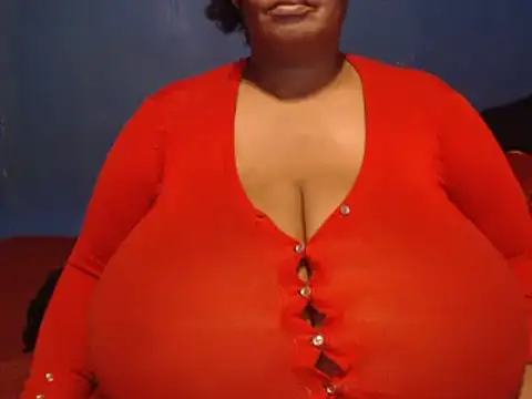 Snapshot of CUTEFIRMMELONSS chatting on March 18, 2025, 8:15 pm CUTEFIRMMELONSS online show from March 18, 2025, 8:15 pm