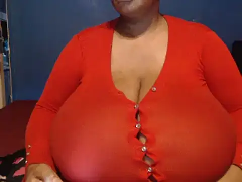 Snapshot of CUTEFIRMMELONSS chatting on March 19, 2025, 3:41 am CUTEFIRMMELONSS online show from March 19, 2025, 3:41 am