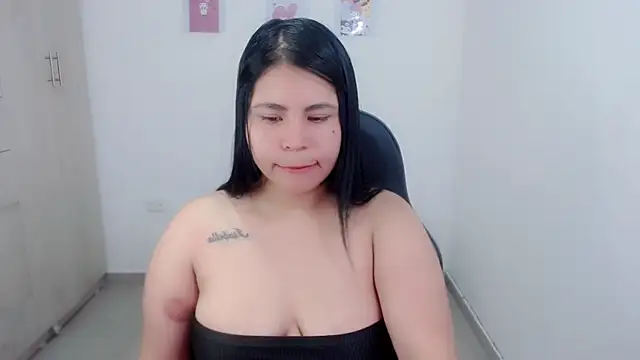 Snapshot of Youlittlepervertt_ chatting on December 14, 2024, 5:03 pm Youlittlepervertt online show from December 14, 2024, 5:03 pm