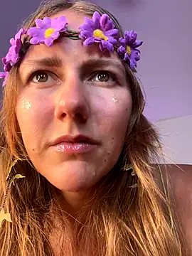 Snapshot of jasminedaze888 chatting on October 27, 2025, 10:36 pm jasminedaze888 online show from October 27, 2025, 10:36 pm