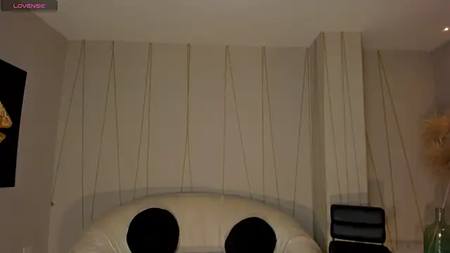 Snapshot of MariamRivera_ chatting on December 18, 2024, 3:58 am MariamRivera  online show from December 18, 2024, 3:58 am