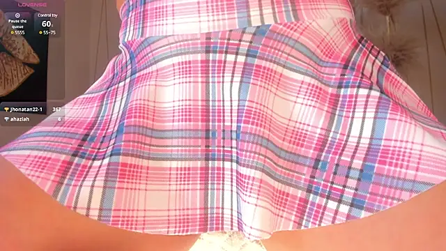 Snapshot of MariamRivera_ chatting on January 30, 2025, 6:46 am MariamRivera  online show from January 30, 2025, 6:46 am