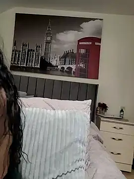 Samira30 online show from January 3, 2025, 8:32 am