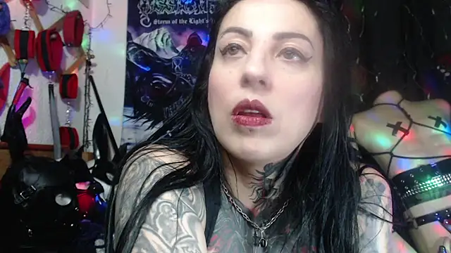 Snapshot of Astartexxx chatting on December 2, 2025, 5:02 am Astartexxx online show from December 2, 2025, 5:02 am