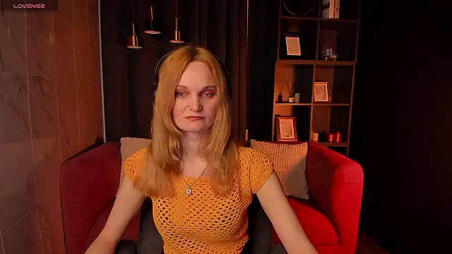 Snapshot of SaraSubtlety chatting on March 12, 2026, 1:39 pm SaraSubtlety online show from March 12, 2026, 1:39 pm