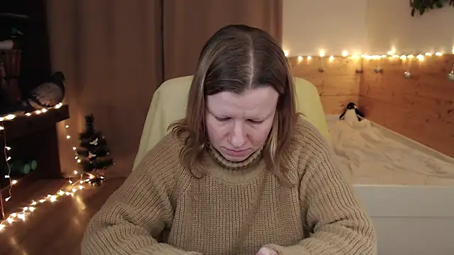 Snapshot of Exponent_5 chatting on February 16, 2025, 9:05 pm Exponent 5 online show from February 16, 2025, 9:05 pm