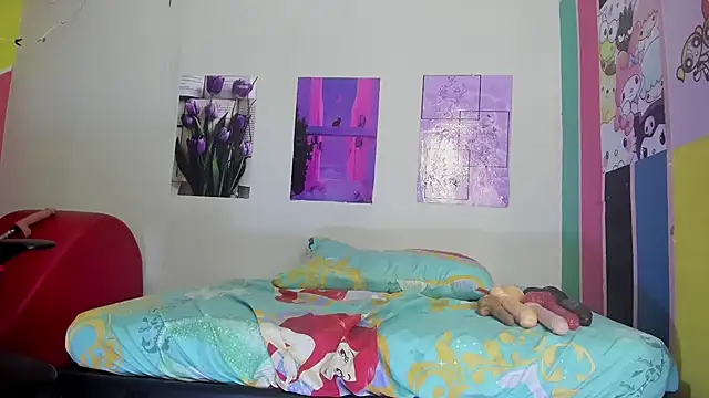 MarianaManzur online show from February 8, 2025, 8:10 pm